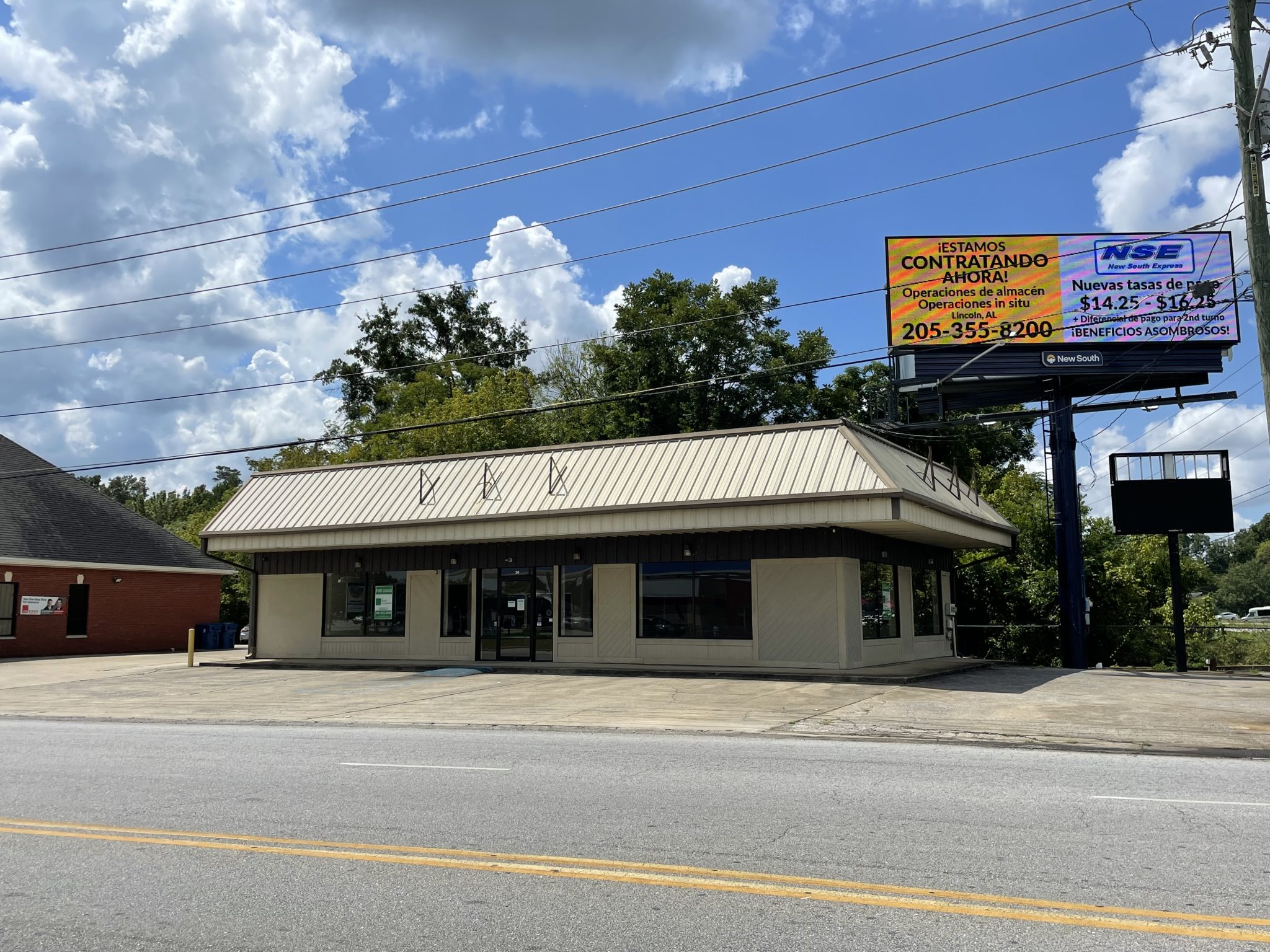 30 Plaza Lane – Oxford Walmart - The Retail Companies